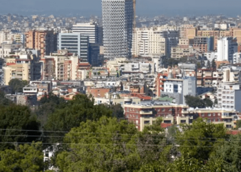 Ekonomia rritet me 3.9%, por bujqësia dhe industria marrin tatëpjetën