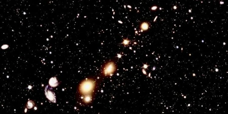 Eksperimenti i “Energjisë së Errët” sfidon teorinë e Einstein për Universin