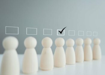 Zgjedhjet në shifra: Detajet ‘pikante’ të garës elektorale/ Cilat janë formacionet më të “plakura” dhe ato më të “reja” që marrin pjesë?