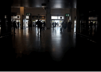 Errësirë apokaliptike në Spanjë e Portugali, ndërpritet energjia, dyshimet për sulm kibernetik