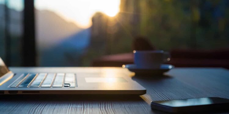 A duhet të punoni edhe gjatë fundjavës?