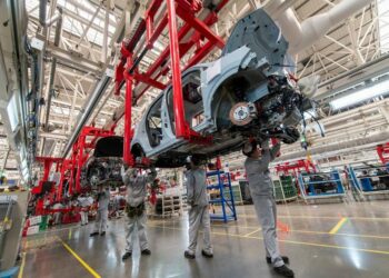 Kërcënimet e SHBA me tarifat doganore, reagon ashpër Kina: Do të luftojmë deri në fund