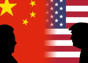 Përshkallëzohet lufta tregtare, Shtëpia e Bardhë paralajmëron tarifa 104% për Kinën