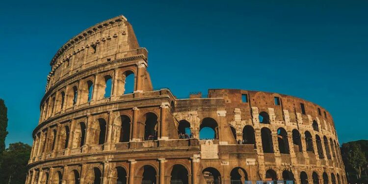 Monumente ikonike që u kanë mbijetuar kohërave