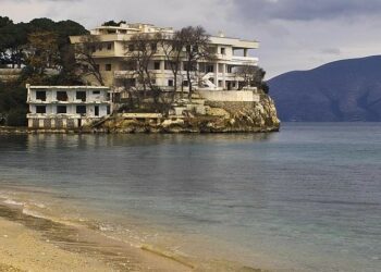 Rezidencat qeveritare do kthehen në hotele luksoze, ja kompanitë fituese që kalojnë në Fazën 2