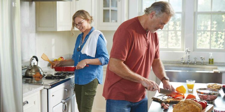 Studimi: Stili i jetës pas të 50-ave faktor kyç për jetëgjatësinë