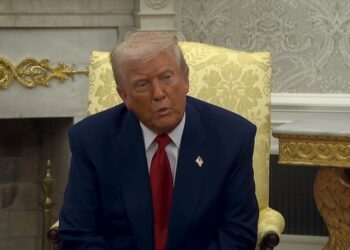 Trump zbulon pse pezulloi tarifat që ‘tronditën’ botën