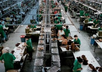 Për herë të parë në Shqipëri, diskutime me qeverinë për “kurs industrial për kontratat eksportuese”