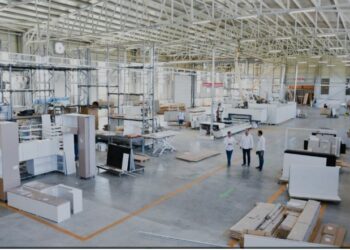 Rritet me 10% numri i bizneseve. Shqiptarët preferojnë tregtinë, serviset e makinave, hotelet e restorantet