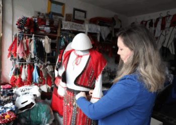 Gratë më të stepura në biznes se burrat, vetëpunësohen më pak