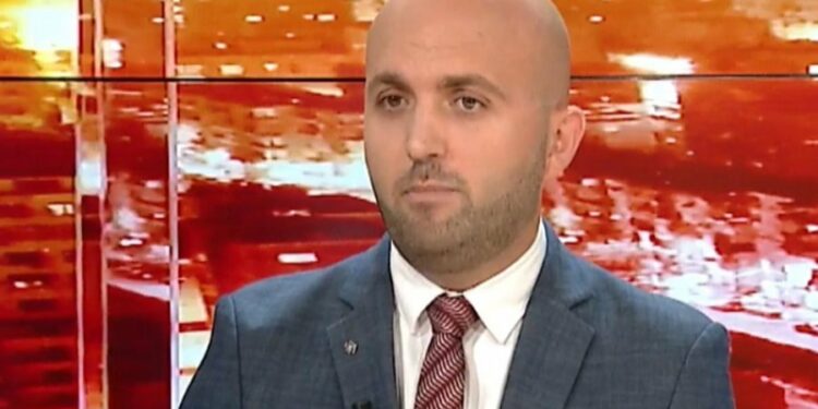 Humbja me konsensus – Kur Opozita shitet dhe demokracia poshtërohet