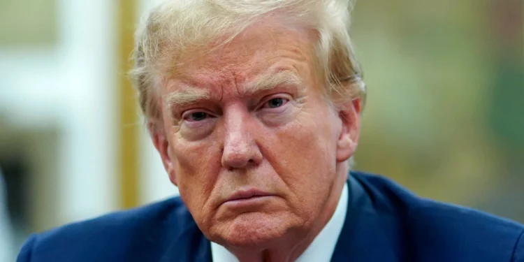 Trump shpall armëpushimin midis Izraelit dhe Iranit