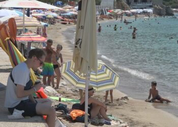 Publikohet lista e pagave indikative për sektorin e turizmit, ja sa do të marrin sipas pozicionit