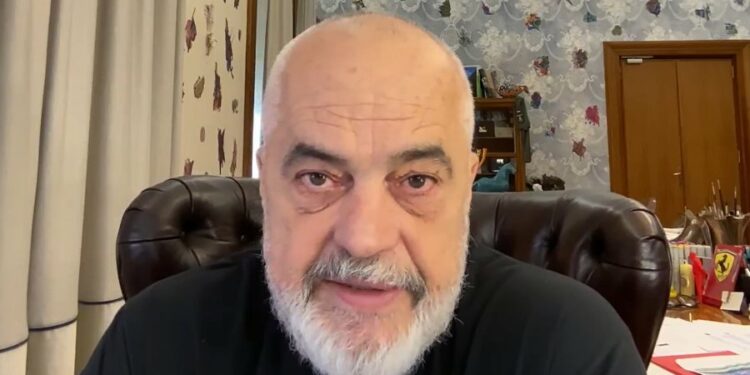 Rama shpjegon pse e nisi aksionin për çlirimin e hapësirave publike: Ja kush e kërkoi