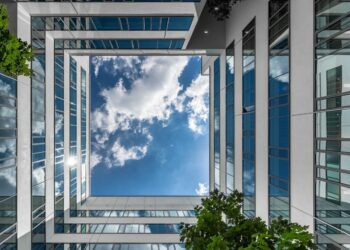 Ekonomia globale e ngadalësuar, kërkon një ekuilibër të ri