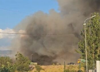 Ishte paralajmëruar, digjen në ajër plehrat e inceneratorit të Elbasanit