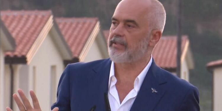 Aksioni kundër ndërtimeve pa leje, Rama paralajmëron reformë për kontrollin e territorit,