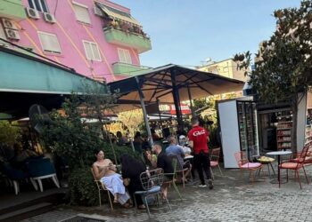 “Tokat e xanuna” në Tiranë, Rama paralajmëron zaptuesit: Gjoba dhe ndjekje penale