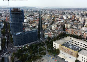 Përfitimet ekonomike dhe sociale të Shqipërisë nga momenti i mirë politik 2021-2025