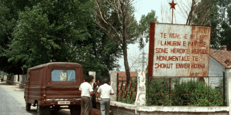 Pakica e vogël armene e Shqipërisë i mbijetoi 50 viteve komunizëm, por tani po zhduket