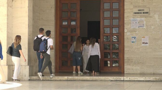 Konkurset në universitete, garë e fortë mes të rinjve për Arkitekturën dhe Mjekësinë