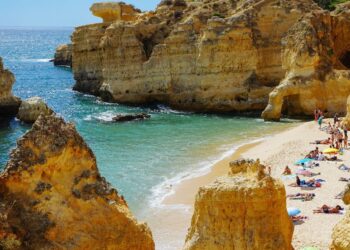 Pse po përkeqësohen valët e nxehtësisë? Ngrohja e oqeaneve po përshpejton krizën klimatike