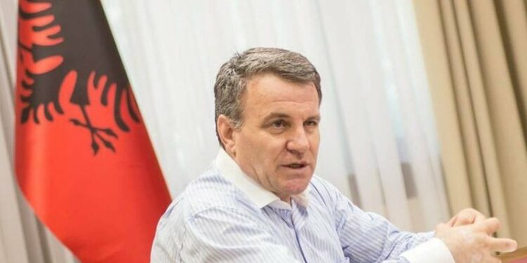 “Paratë nuk rriten në pemë”