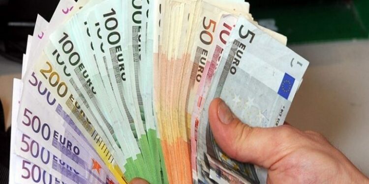 Metodat më kreative për të kursyer para