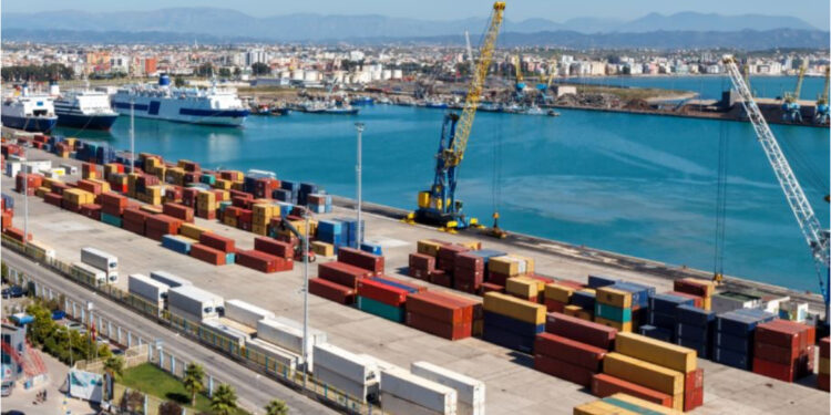 Ndryshon rrjedha! Eksportet shënojnë rritje, bien importet