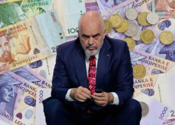 Ambicie ëndërrimtare? Analiza e DW: Rama njoftoi planin për heqjen e parasë “cash”, por sa realiste është një ekonomi digjitale?