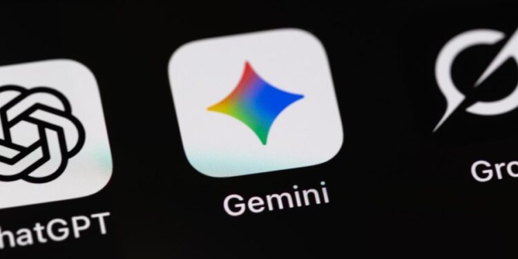 Shqiptarët, të fiksuar pas inteligjencës artificiale? Nga Chat GPT, te Google Gemini. Ja çfarë shkarkuan më shumë në smartphone