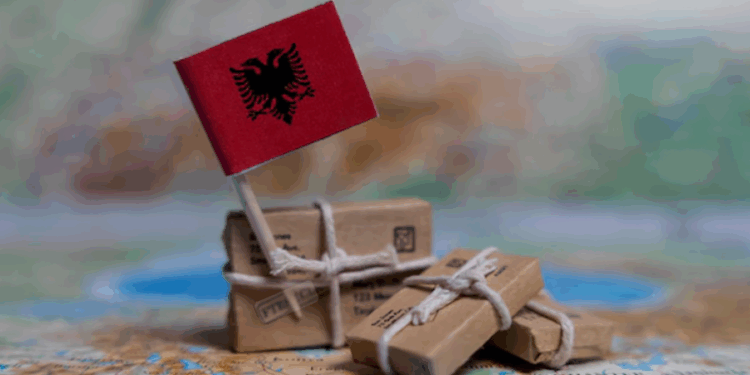 Çfarë bleu Shqipëria më shumë këtë verë? Ndikimi i turizmit, nga bizhuteritë tek infrastruktura dhe mallrat ushqimore