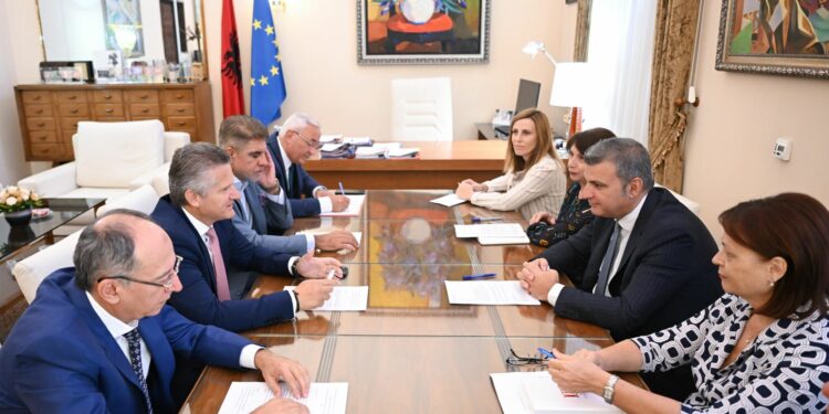 Pagesat elektronike, BSH kërkon më shumë përpjekje nga bankat