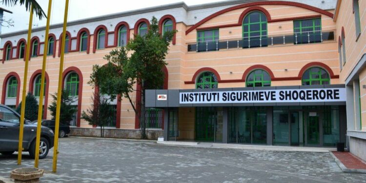 Rritet fatura e pensioneve, mbi 2 miliardë euro në 2026 për të moshuarit! Problem, skema deficitare