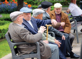 Miratohet buxheti, 204 miliardë lekë fond për pensionistët! Këshilli Administrativ vendos tavanet buxhetore për vitet 2026-2028