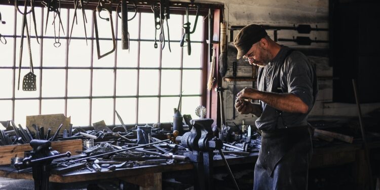 10 profesionet ku punonjësit janë më të lumtur