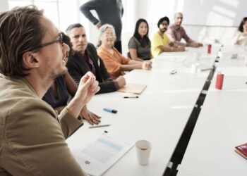 Ka disa shprehje që nuk duhet t’i përdorni në punë