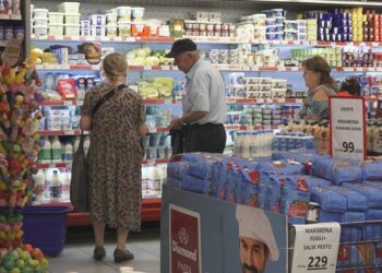 Rritet tregtia me pakicë, ndikoi konsumi nga turistët