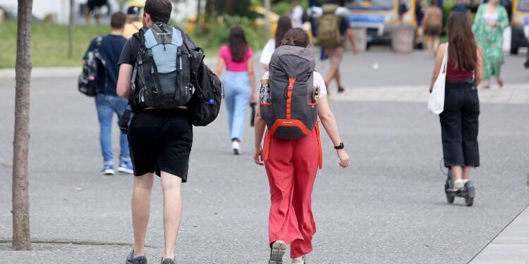 “Dështon” turizmi, hyrjet e të huajve tre herë më pak se parashikimi i qeverisë