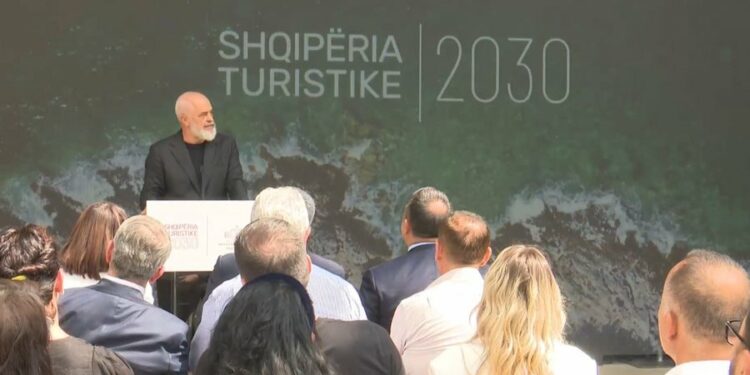 Qeveria merr masa për turizmin, Rama: Ksamili e Dhërmiu, plazhe publike, jo më muzikë në beach bare