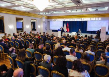 Çel punimet Konferenca e Dytë Ndërkombëtare me temën “Ndryshimet demografike dhe dinamika e tregut të punës – sfidat e zhvillimit të qëndrueshëm ekonomik në Shqipëri, Kosovë dhe rajon”