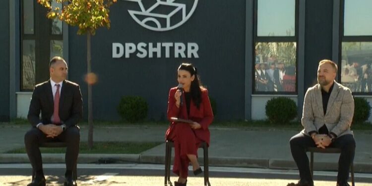 Prezantohet drejtori i ri i Shërbimit të Transportit Rrugor, ja cili është