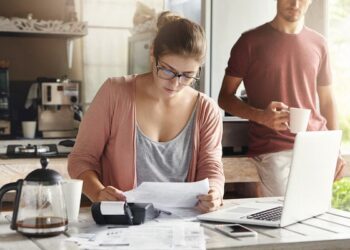 2024, familjet e Gjirokastrës dhe Kukësit me rritjen më të madhe të shpenzimeve mujore