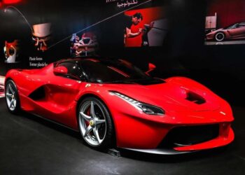 Ferrari prezanton makinën e parë elektrike – Modeli i ri pritet të kushtojë 500,000 euro, me shpejtësi deri në 310 km/h