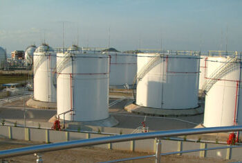 Ligji i ri për naftën/ Do të krijohet rezerva 90 ditore për raste krizash. A do të paguajmë më shumë?