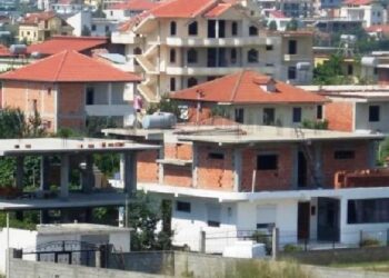Pas paralajmërimeve të Ramës hyjnë në fuqi rregullat e reja dhe penalitetet për ndërtimet pa leje