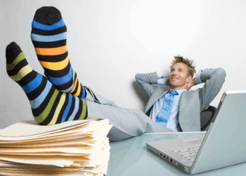 Orari “produktiv” i punës, vetëm 2 orë e 53 minuta