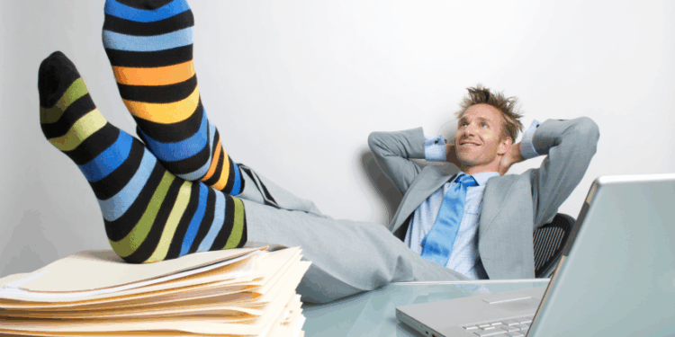 Orari “produktiv” i punës, vetëm 2 orë e 53 minuta