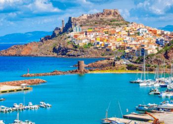 Perla e Mesdheut kërkon banorë, ofron 20.000 euro për këdo që nis aty një jetë të re