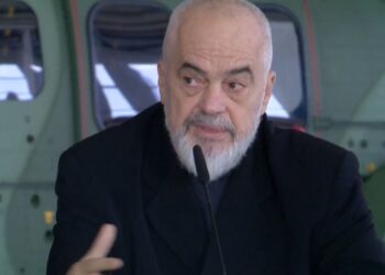 Rama njofton rritje pagash për zjarrfikësit, paralajmëron masa të reja kundër zjarrvënësve